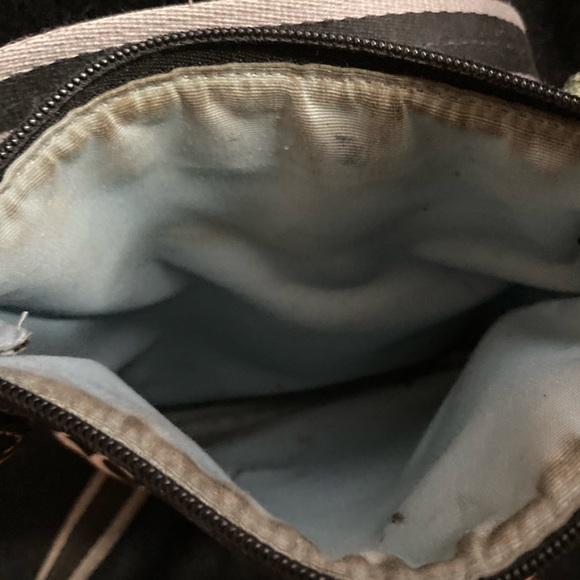 Pre-Owned Coach Signature Messenger Style Bag in Fair condition - Picture 11 of 16